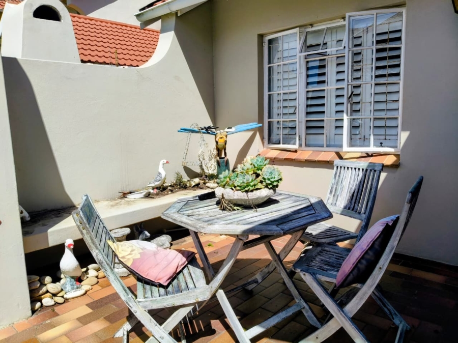 2 Bedroom Property for Sale in Aston Bay Eastern Cape